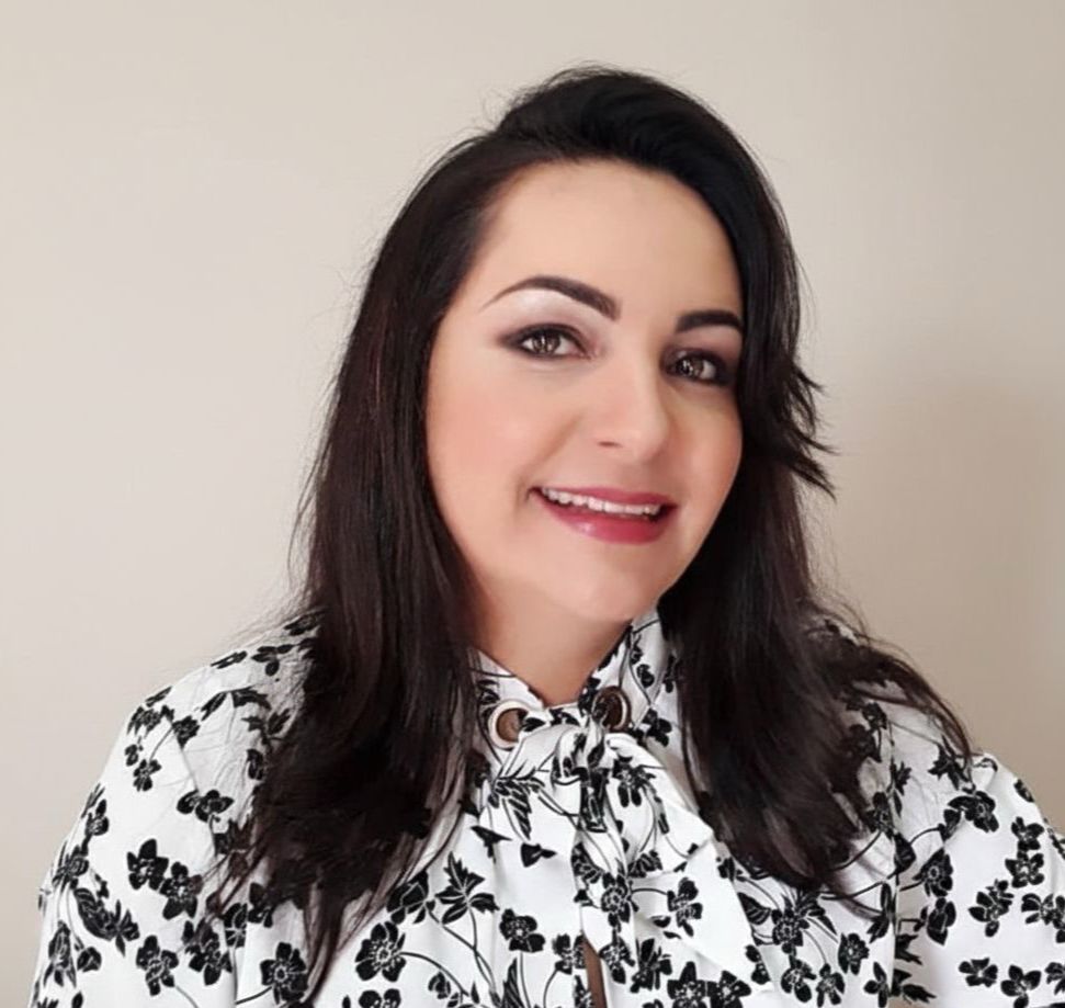 Profa. Dra. Silvânia Paiva Santos Rocha